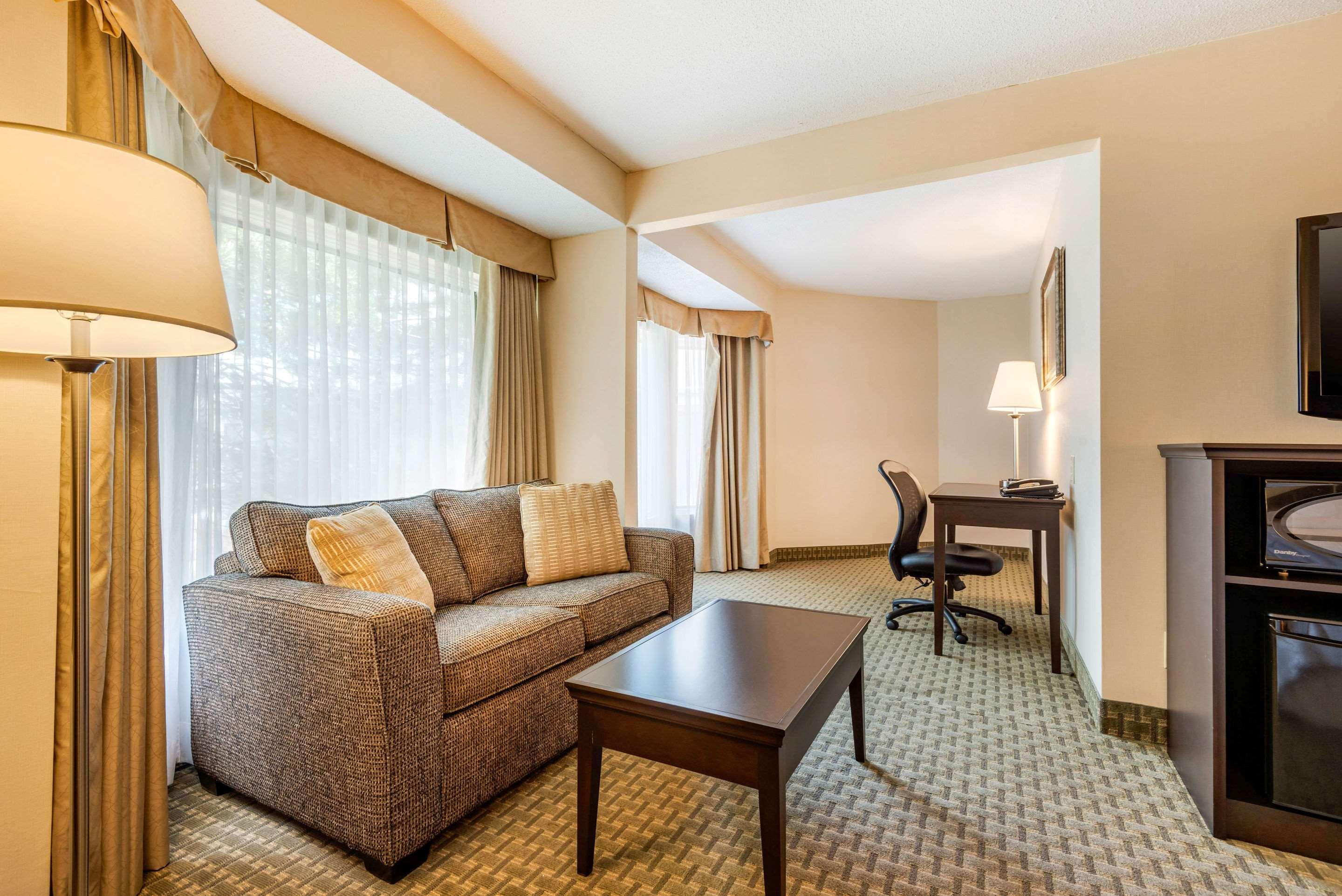 Quality Inn & Suites Brampton Kültér fotó