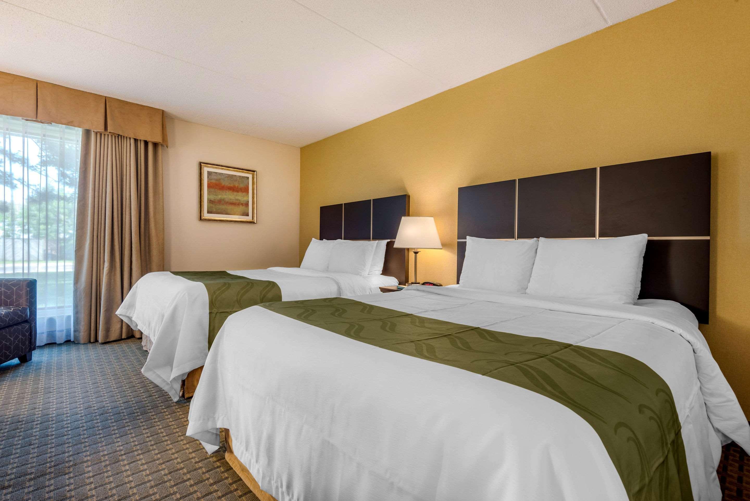 Quality Inn & Suites Brampton Kültér fotó