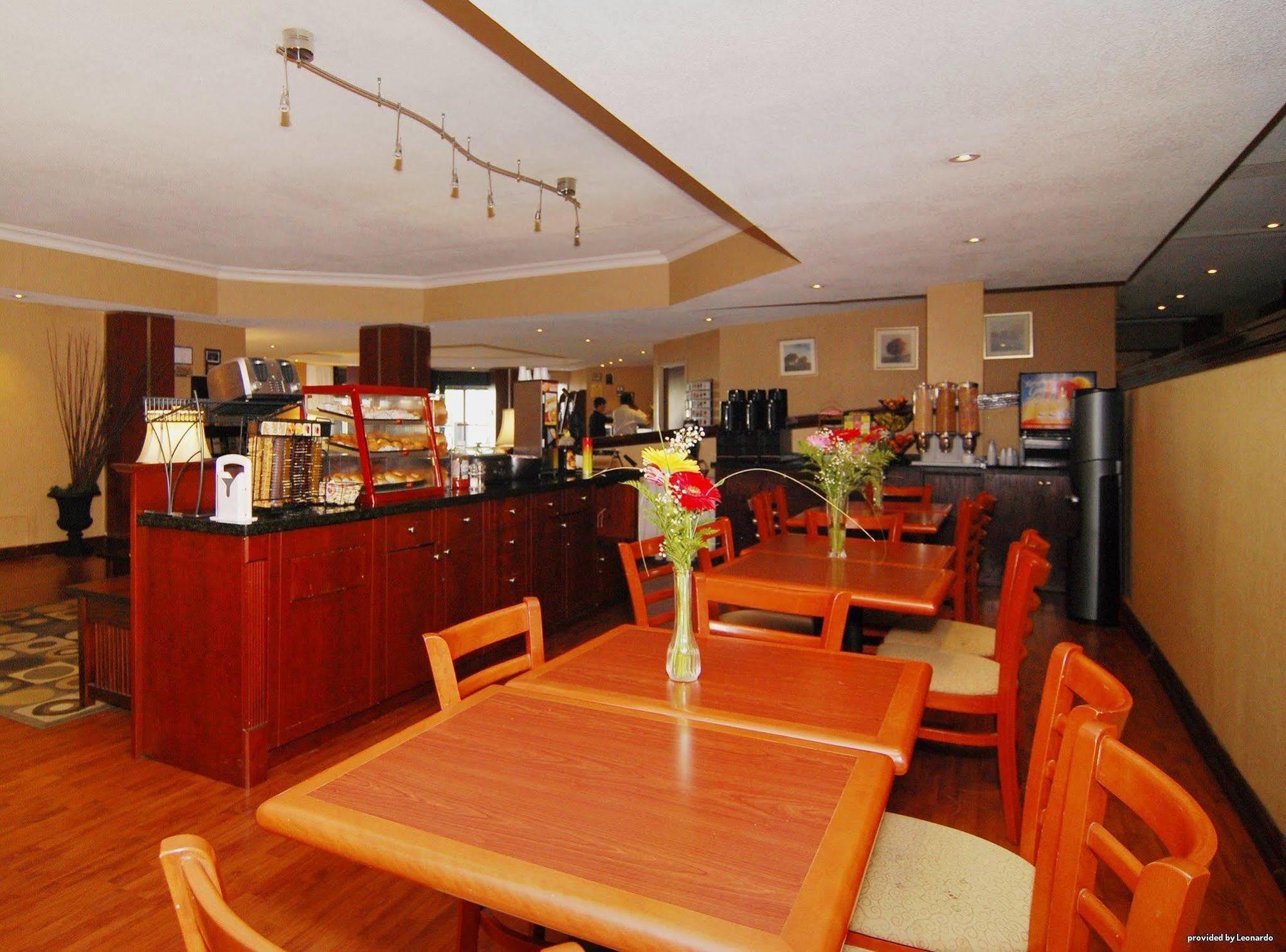 Quality Inn & Suites Brampton Kültér fotó