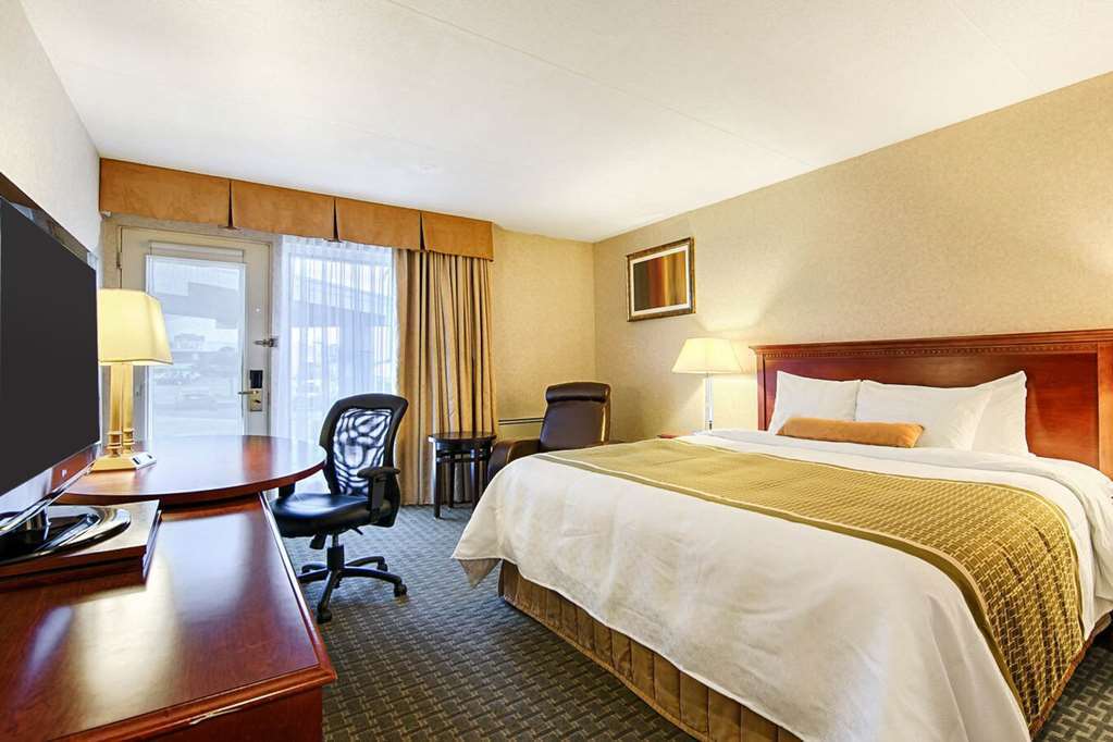 Quality Inn & Suites Brampton Szoba fotó