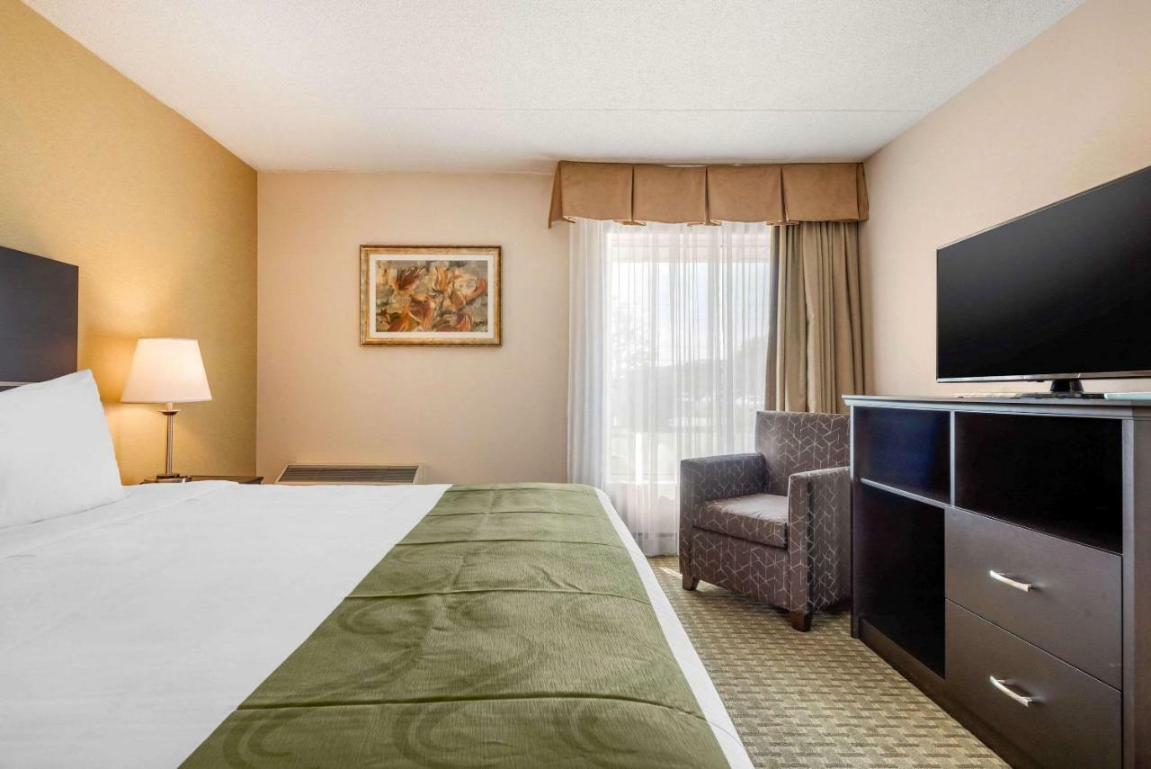 Quality Inn & Suites Brampton Kültér fotó